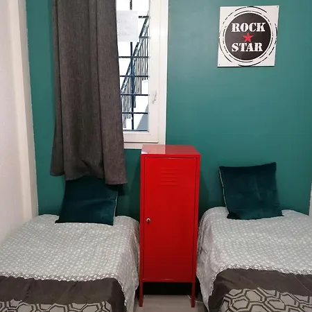 Rez De Jardin Cap Esterel Renove Et Climatise *