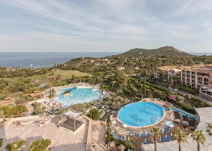 Rez De Jardin Cap Esterel Renove Et Climatise Appartement Saint-Raphaël