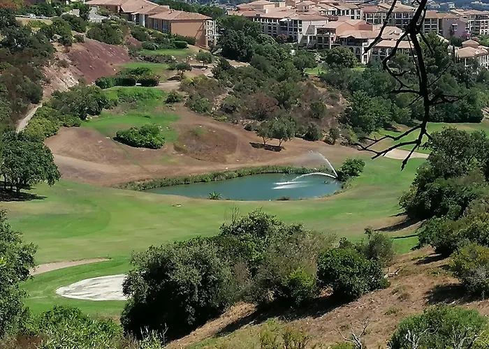 Appartement Rez De Jardin Cap Esterel Renove Et Climatise *