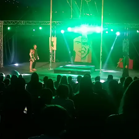 Rez De Jardin Cap Esterel Renove Et Climatise Apartment Saint-Raphael (Var)